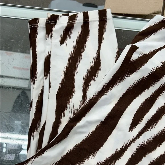 LuLaRoe TC2 Leggings Brown White Zebra Print Stretch Plus Size - Picture 2 of 6